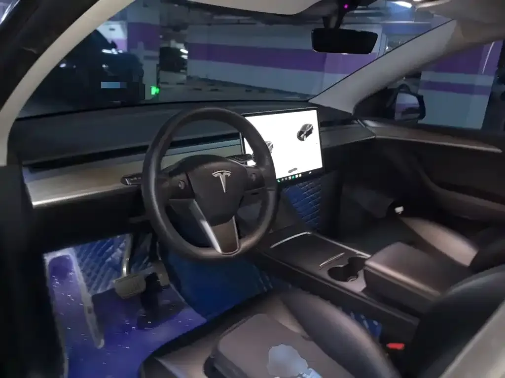 Tesla Model Y — фото 2
