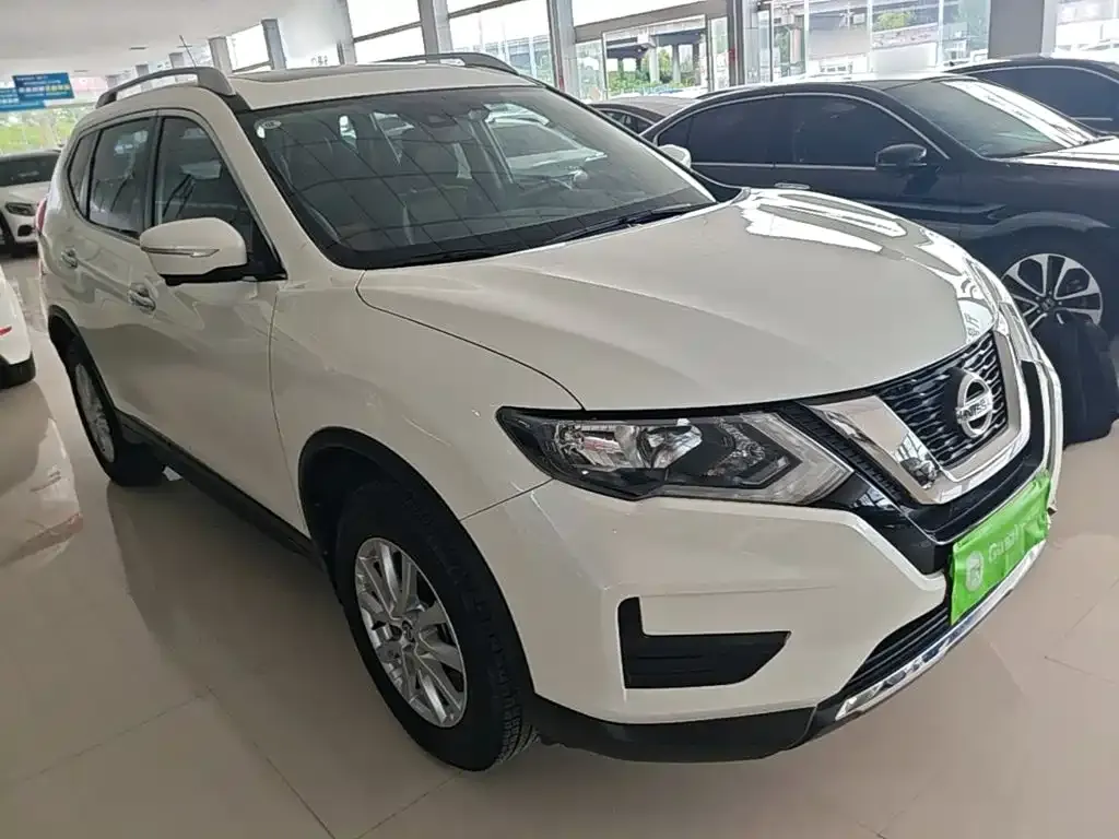 Nissan X-Trail — фото 10