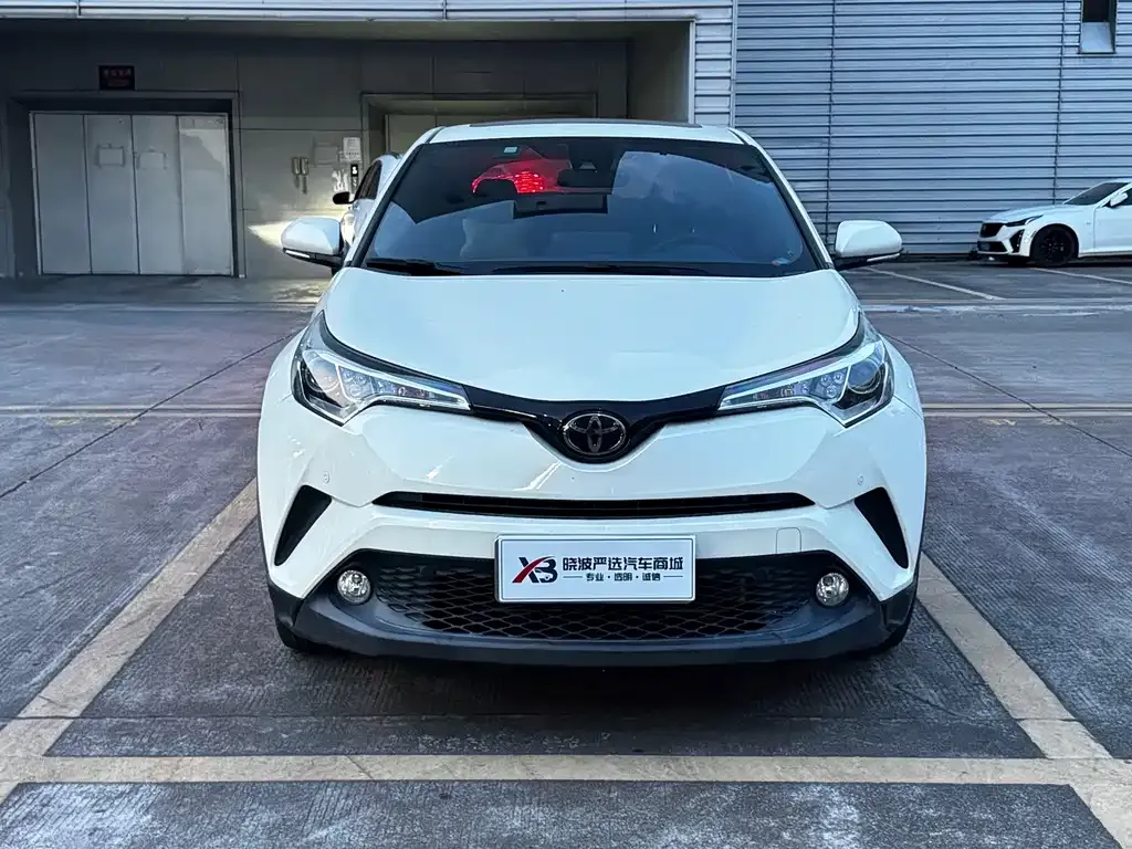 Toyota C-HR — фото 5