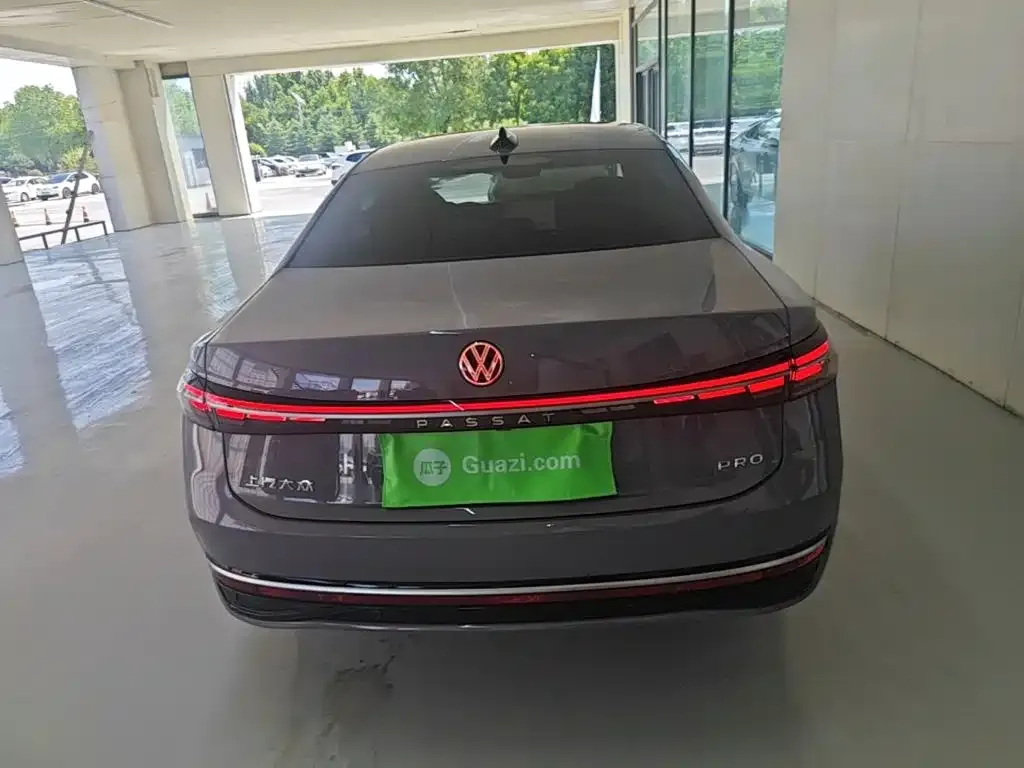 Volkswagen Passat — фото 9