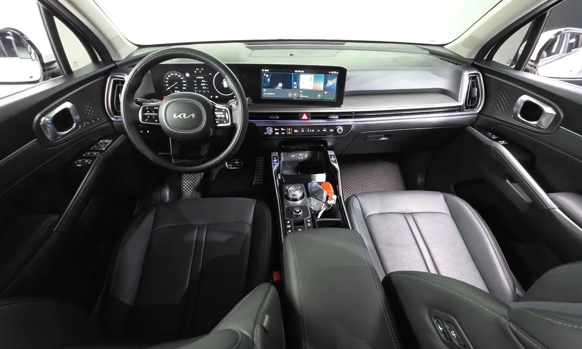 Kia Sorento — фото 6