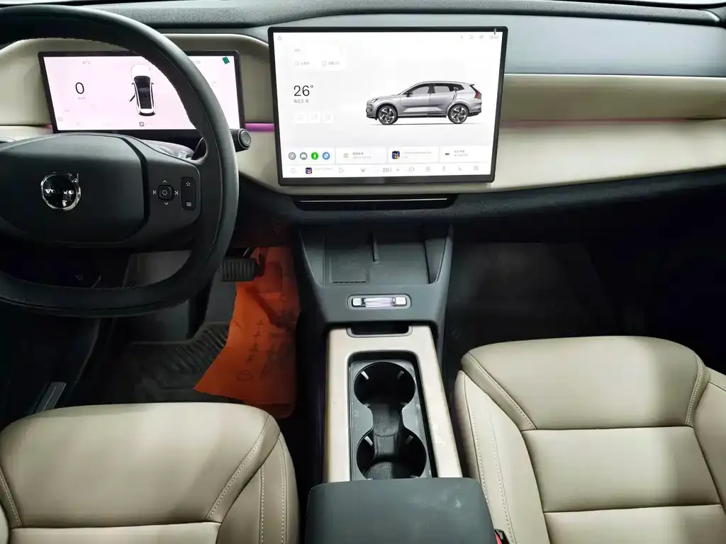 Volvo XC70 Plug-in Hybrid — фото 2