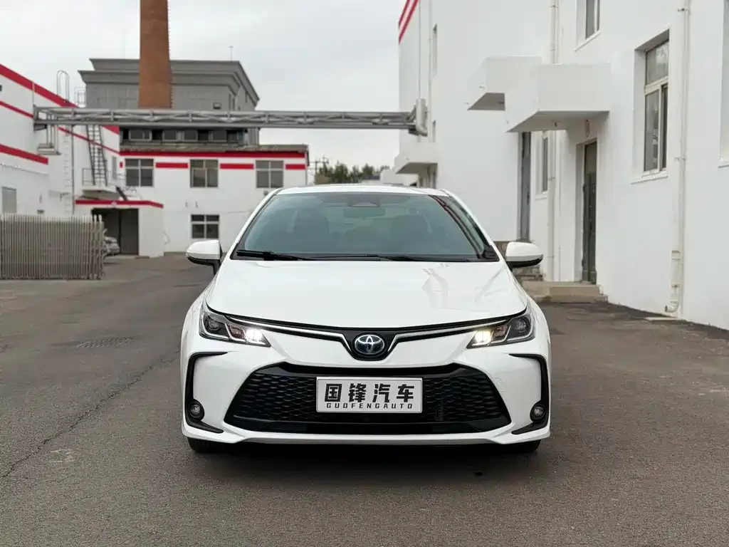 Toyota Corolla — фото 2