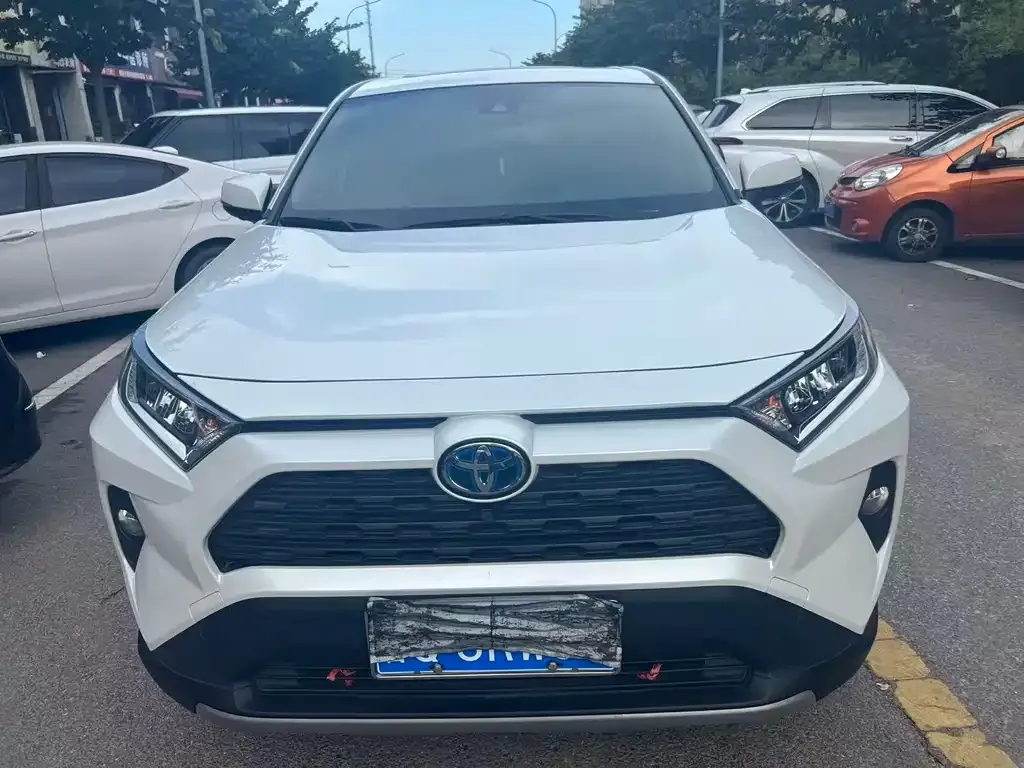 Toyota RAV4 Prime — фото 10