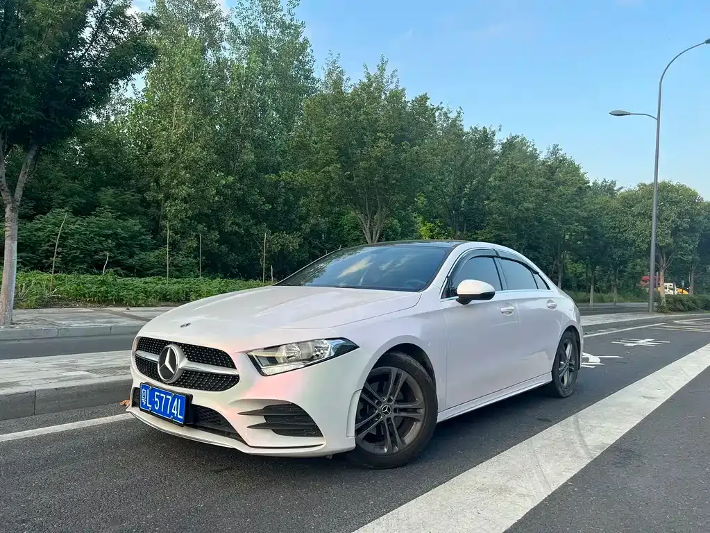 Mercedes-Benz A-Class — фото 1