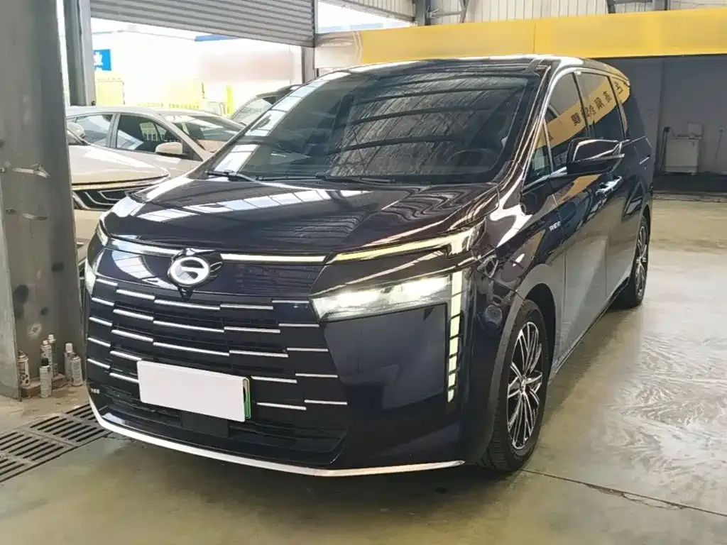 GAC Motor 传祺E8 PHEV — фото 1