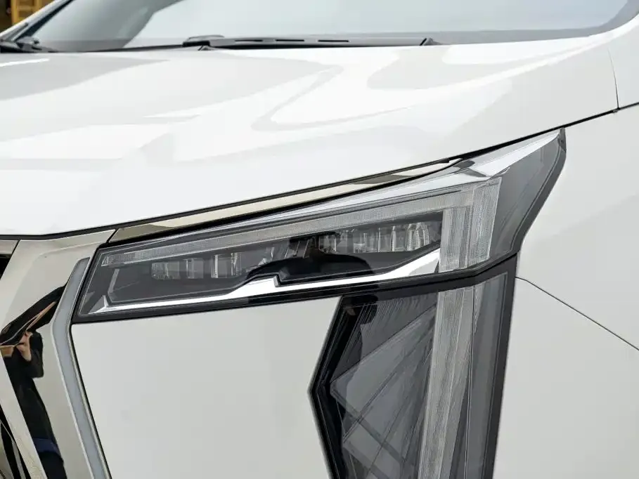GAC Motor Trumpchi M8 — фото 9