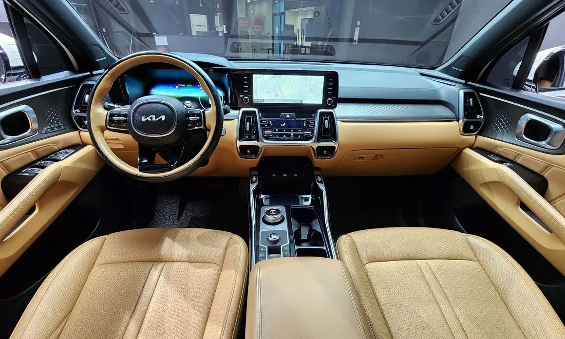 Kia Sorento — фото 8