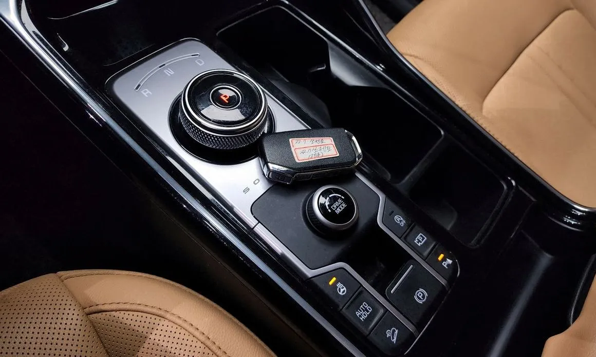 Kia Sorento — фото 6