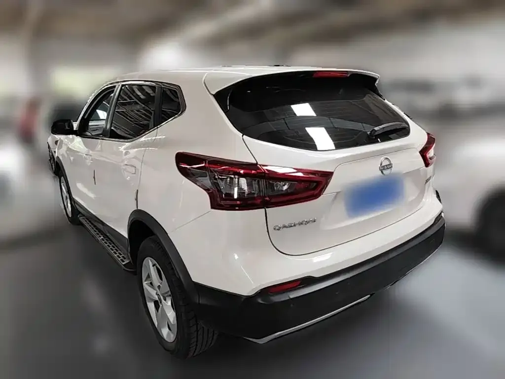 Nissan Qashqai — фото 6