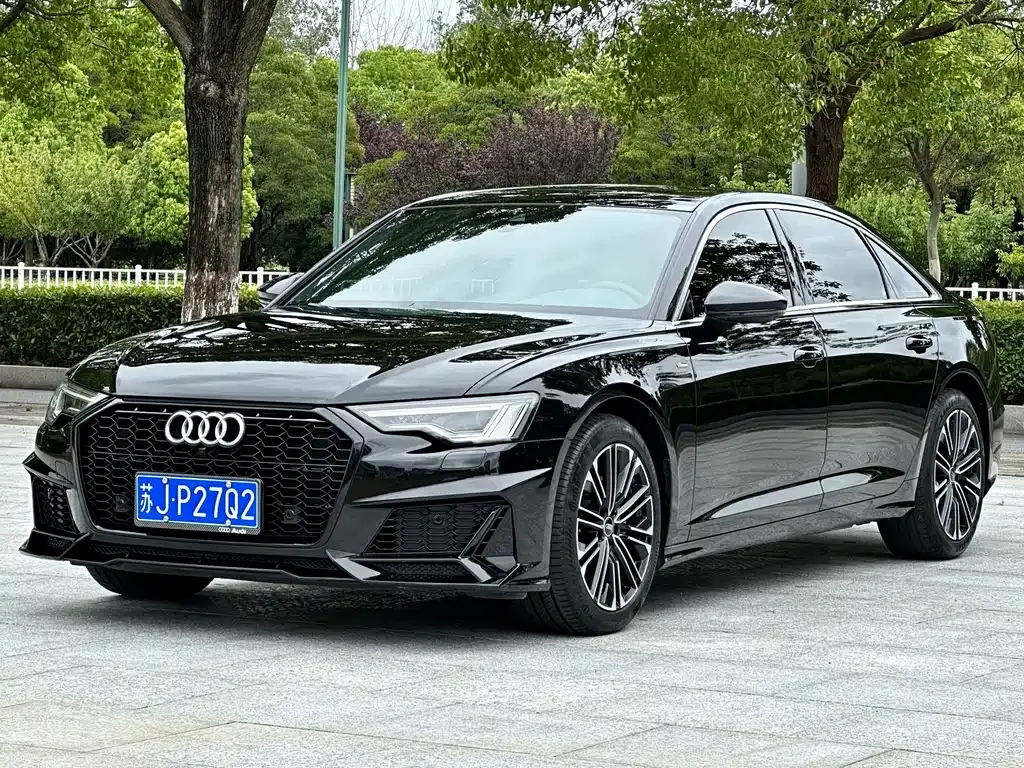 Audi A6L — фото 1