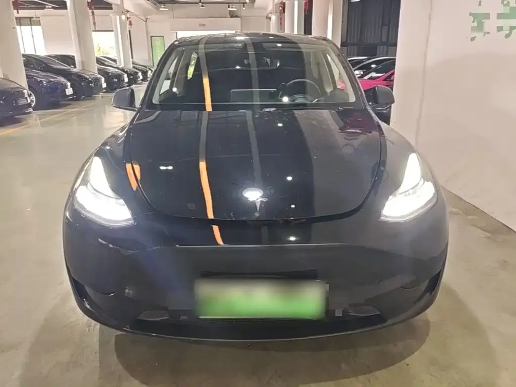 Tesla Model Y — фото 9