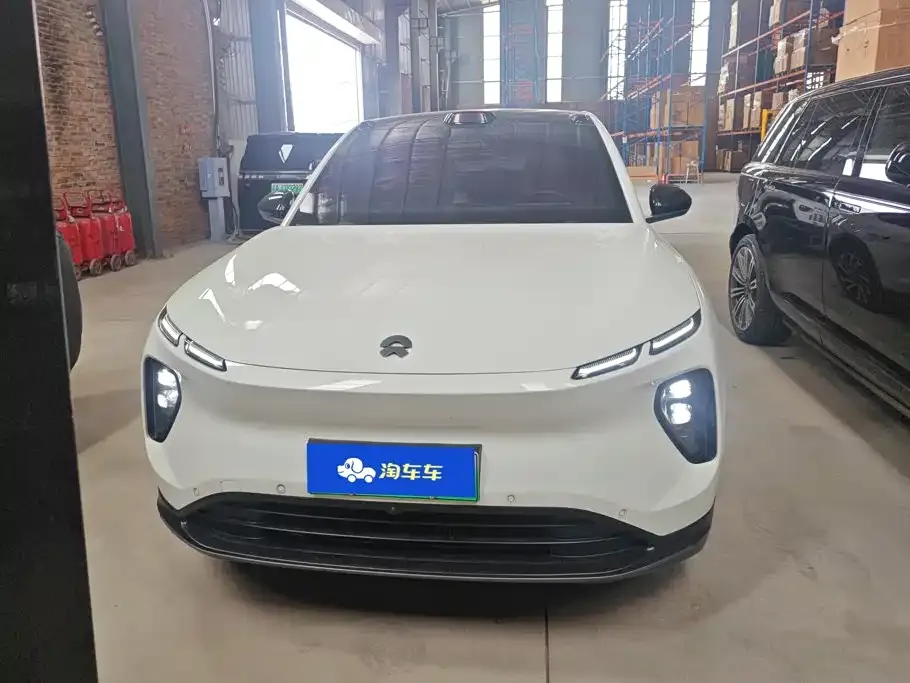 NIO EC6 — фото 10