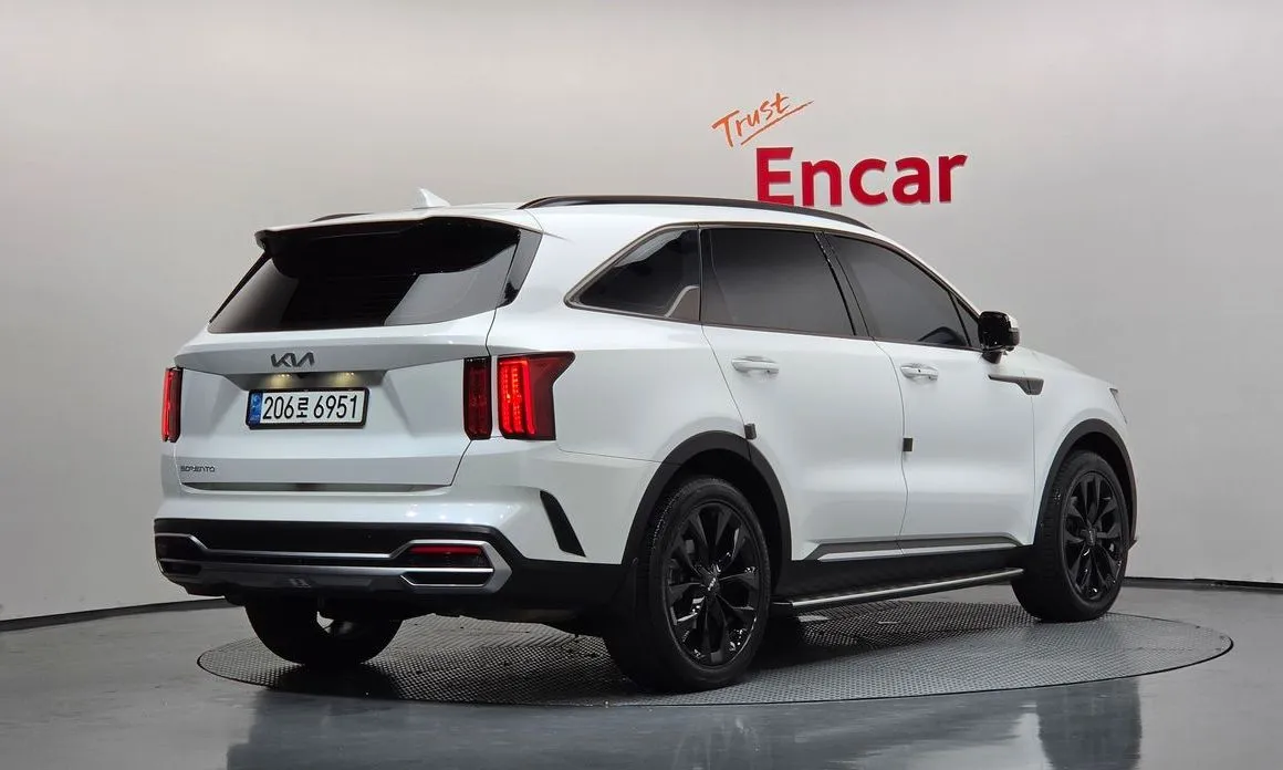 Kia Sorento — фото 5