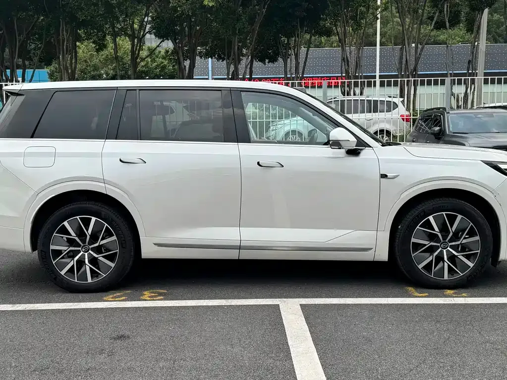 GAC Motor Trumpchi S9 — фото 4