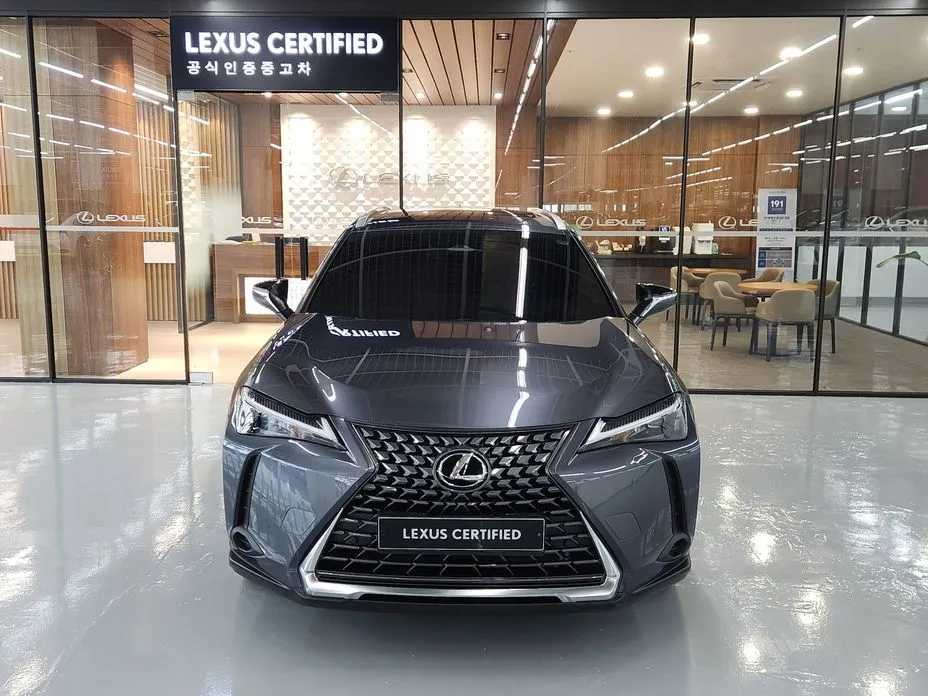 Lexus UX — фото 3