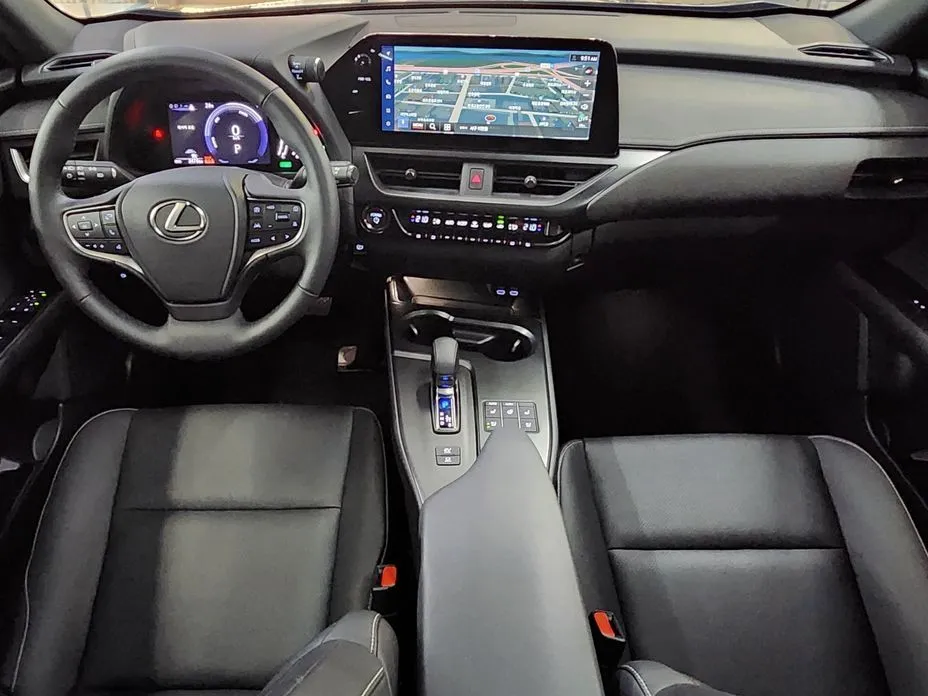 Lexus UX — фото 5