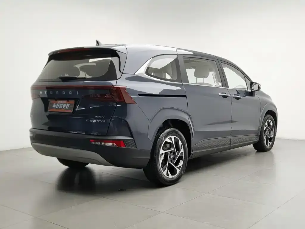 Hyundai Custo — фото 2