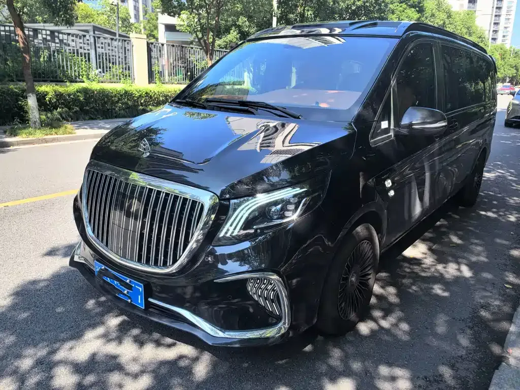 Mercedes-Benz Vito — фото 1