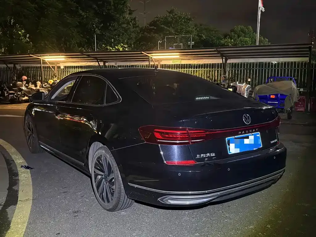 Volkswagen Passat — фото 5