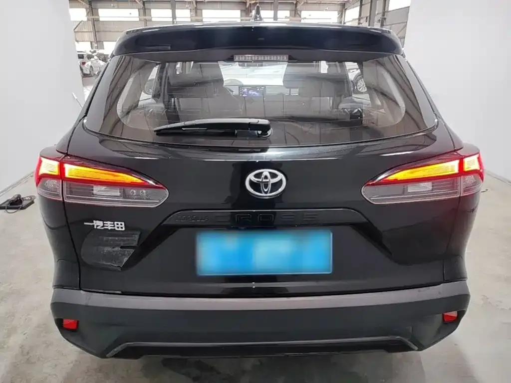 Toyota Corolla Cross — фото 3
