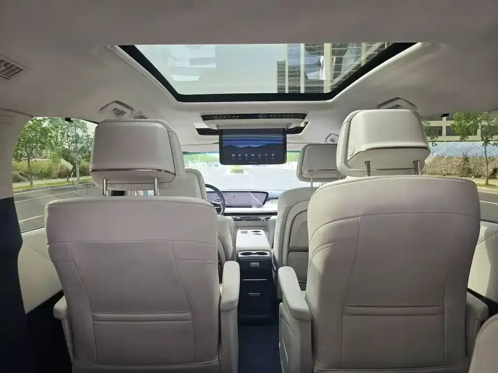 Buick GL8 Hybrid — фото 7