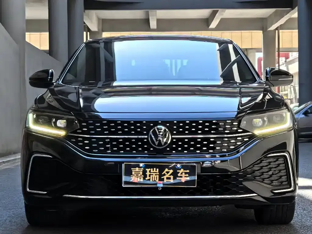 Volkswagen Passat — фото 9