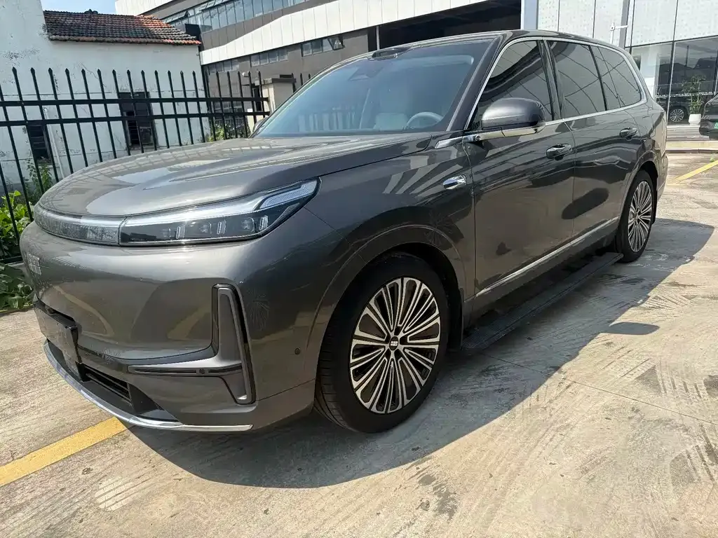 Geely Galaxy M9 — фото 6