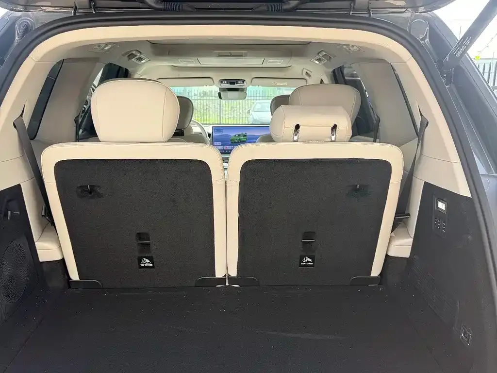Geely Galaxy M9 — фото 2