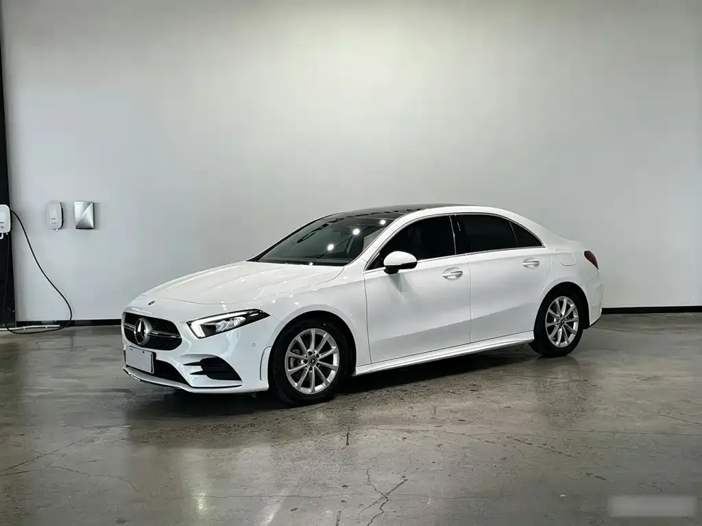 Mercedes-Benz A-Class — фото 1