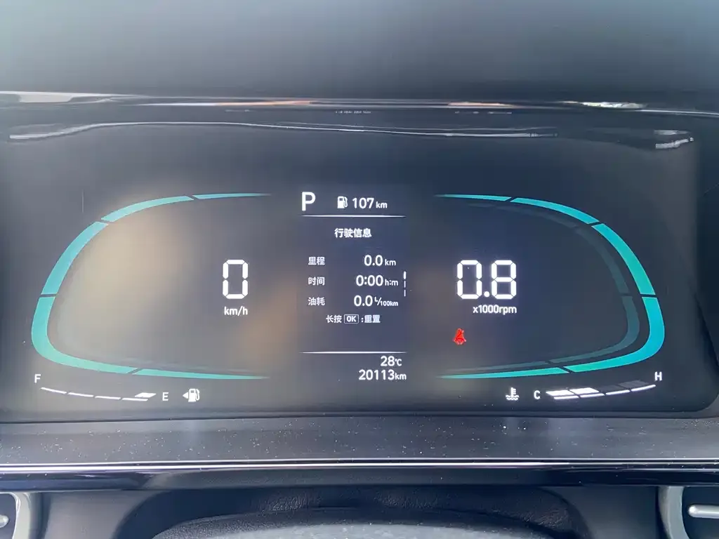 Hyundai Elantra — фото 3