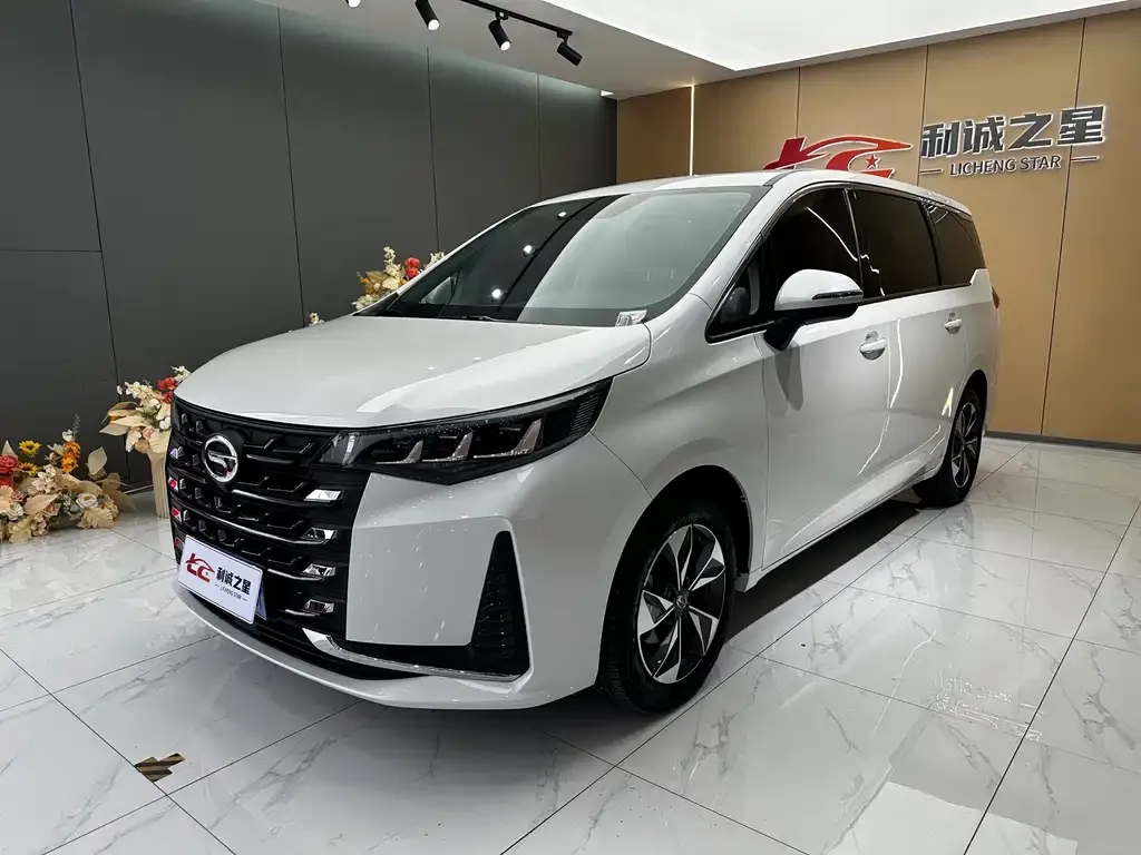 GAC Motor Trumpchi M6 — фото 1