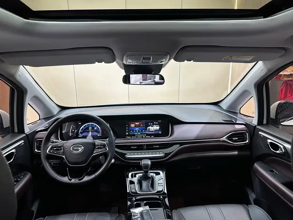 GAC Motor Trumpchi M6 — фото 5