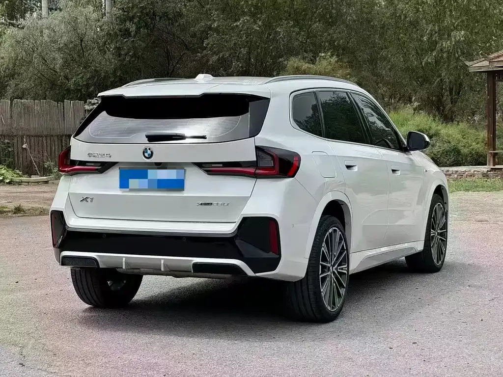 BMW X1 — фото 4