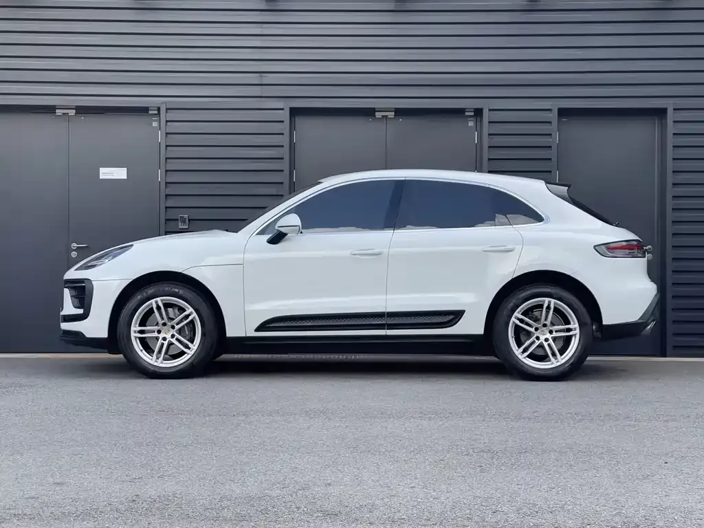 Porsche Macan — фото 9