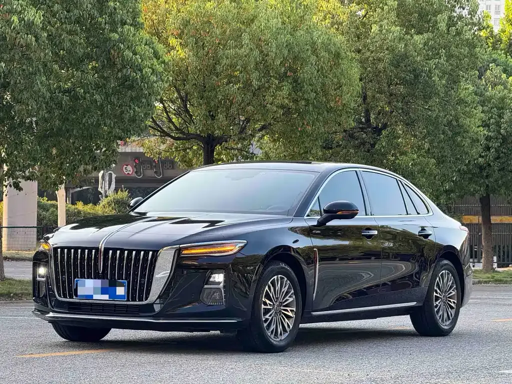 Hongqi H5 — фото 1