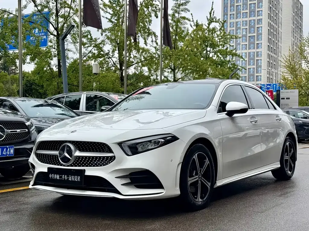Mercedes-Benz A-Class — фото 8