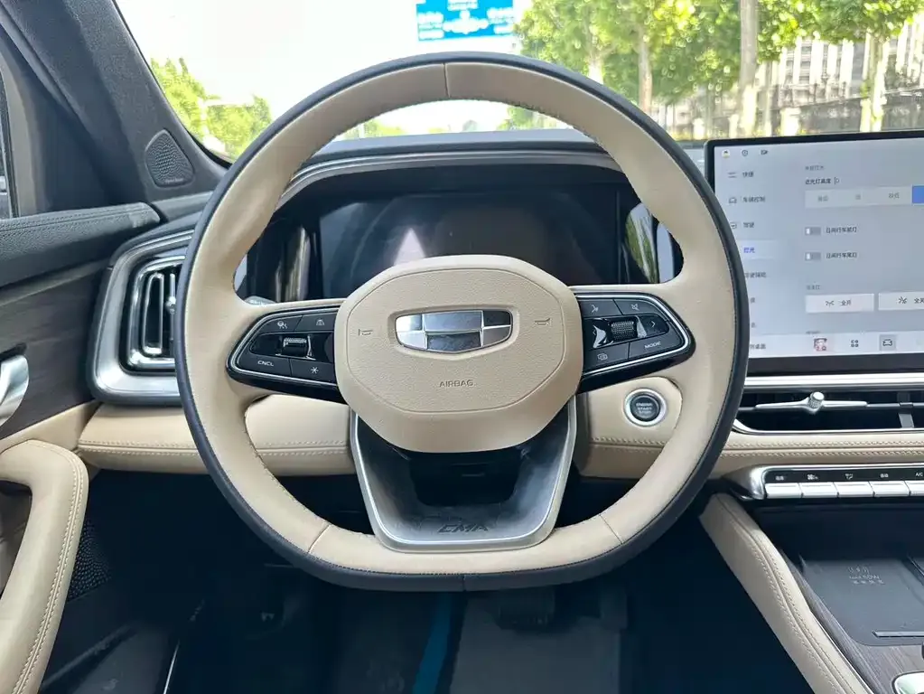 Geely Xingyue L — фото 4