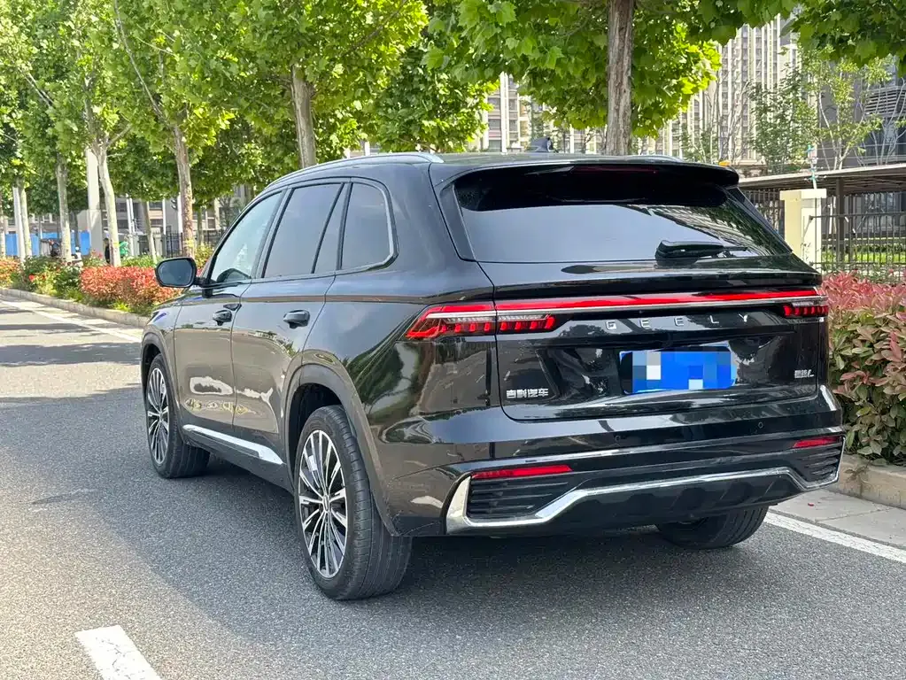 Geely Xingyue L — фото 9