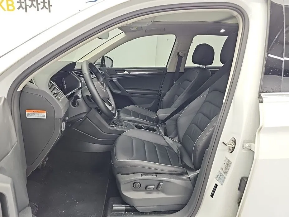 Volkswagen Tiguan — фото 8