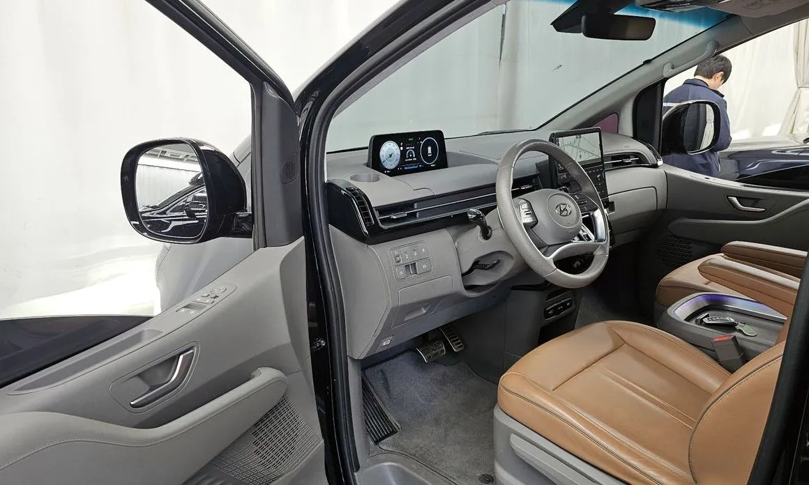 Hyundai Staria — фото 6
