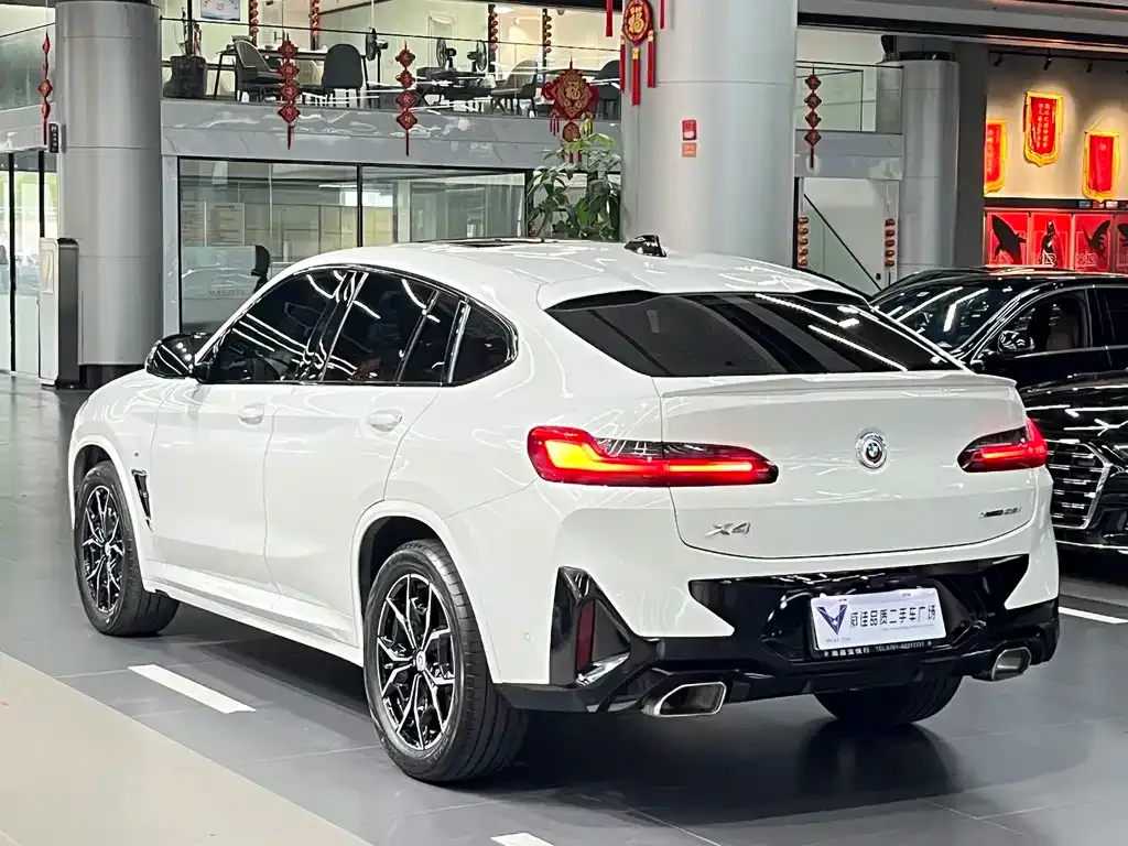 BMW X4 — фото 9