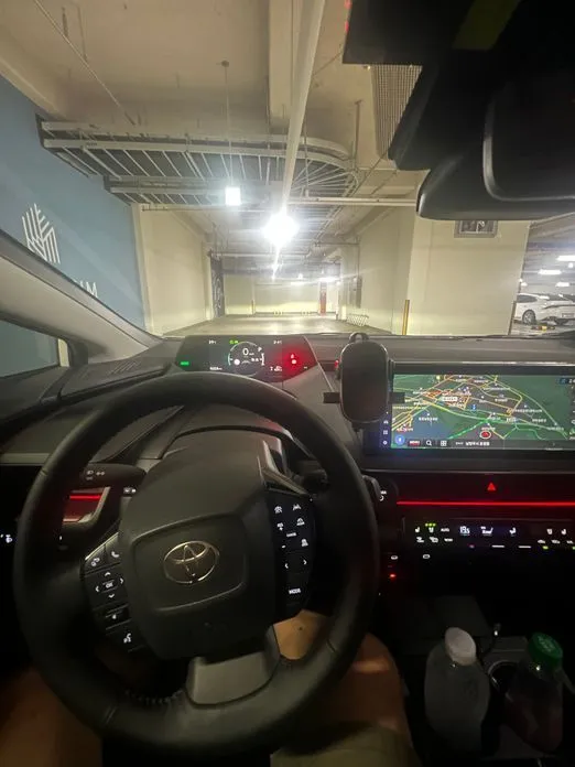 Toyota Prius — фото 7