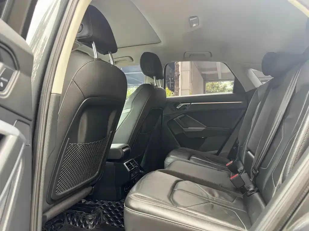 Audi Q3 Sportback — фото 10