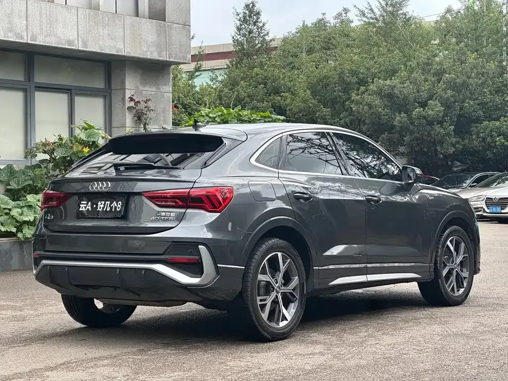 Audi Q3 Sportback — фото 9