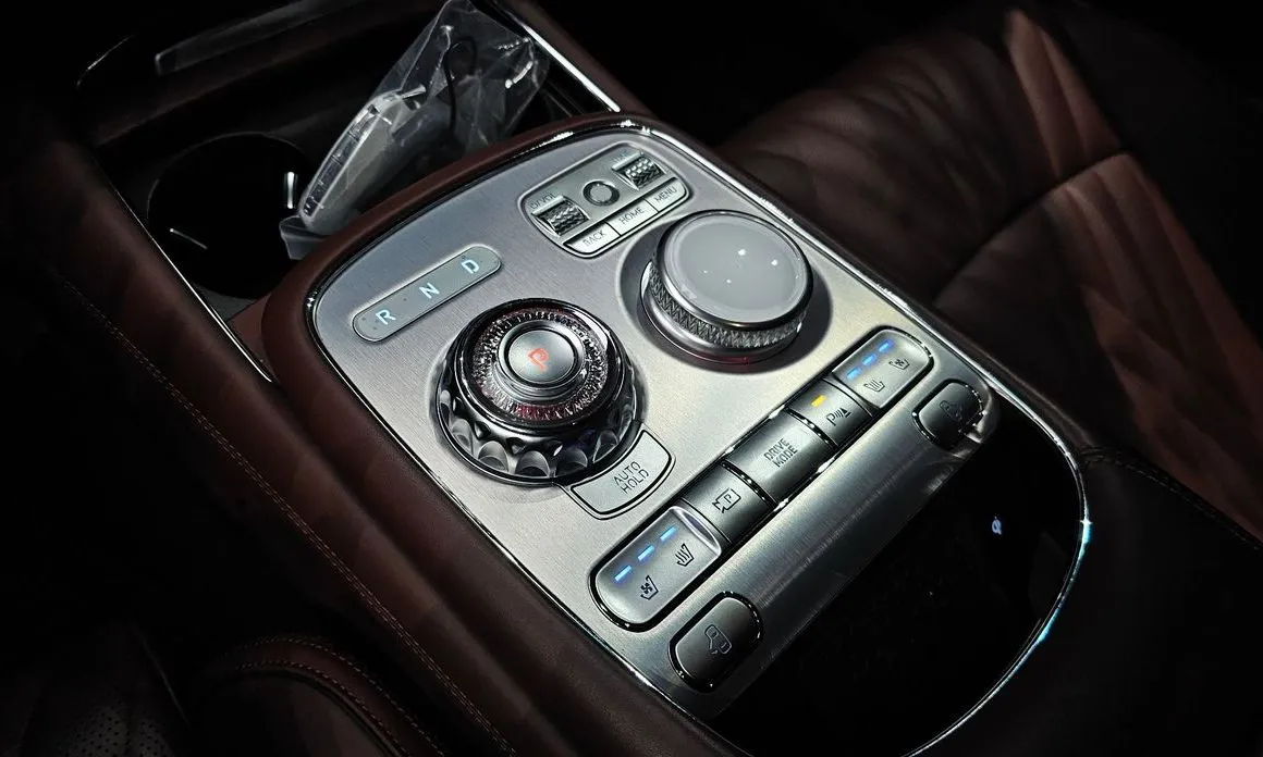 Genesis G90 — фото 10