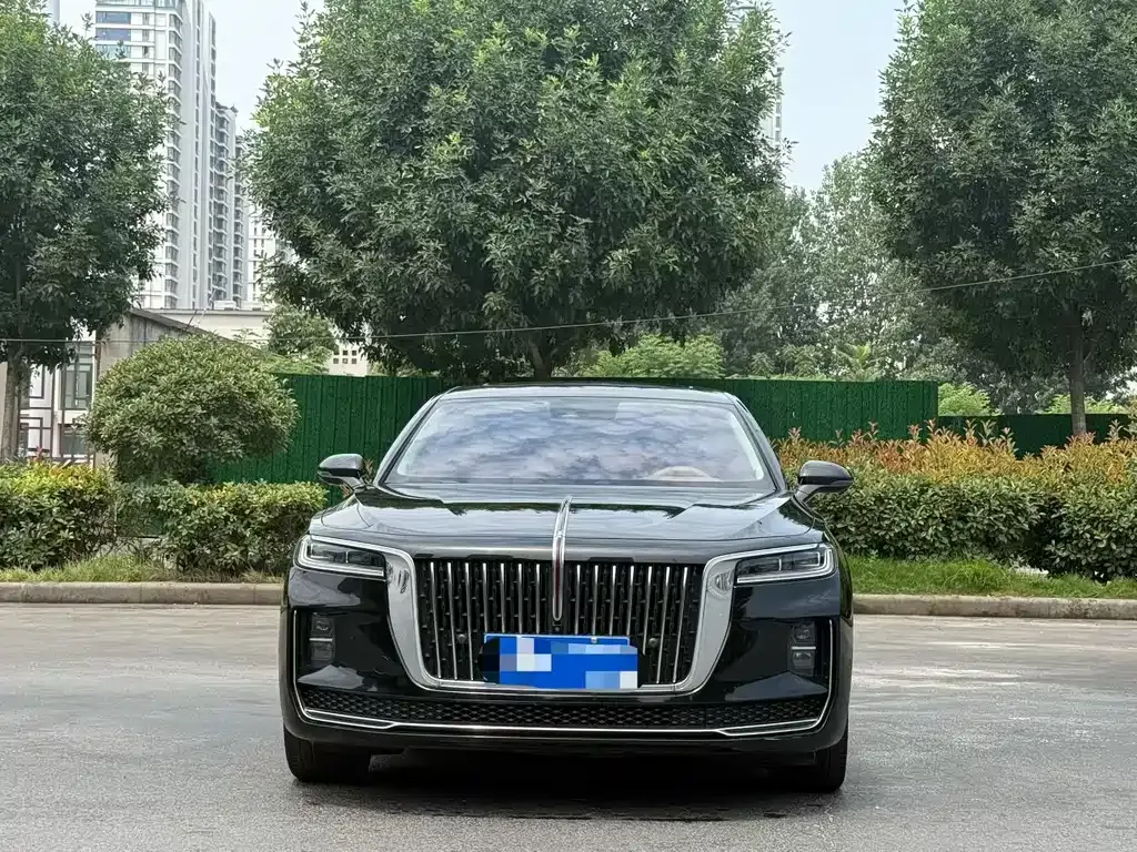 Hongqi H9 — фото 1