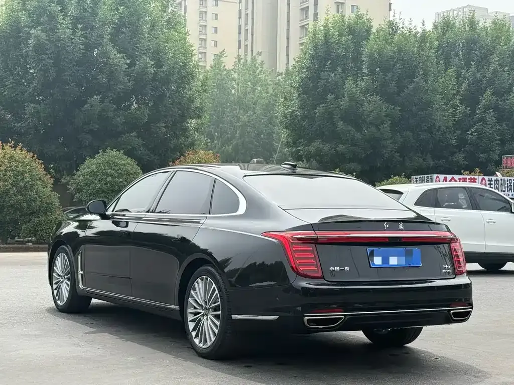 Hongqi H9 — фото 2