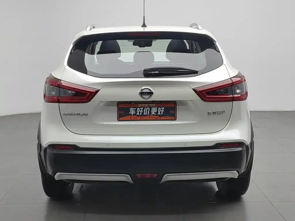 Nissan Qashqai — фото 4