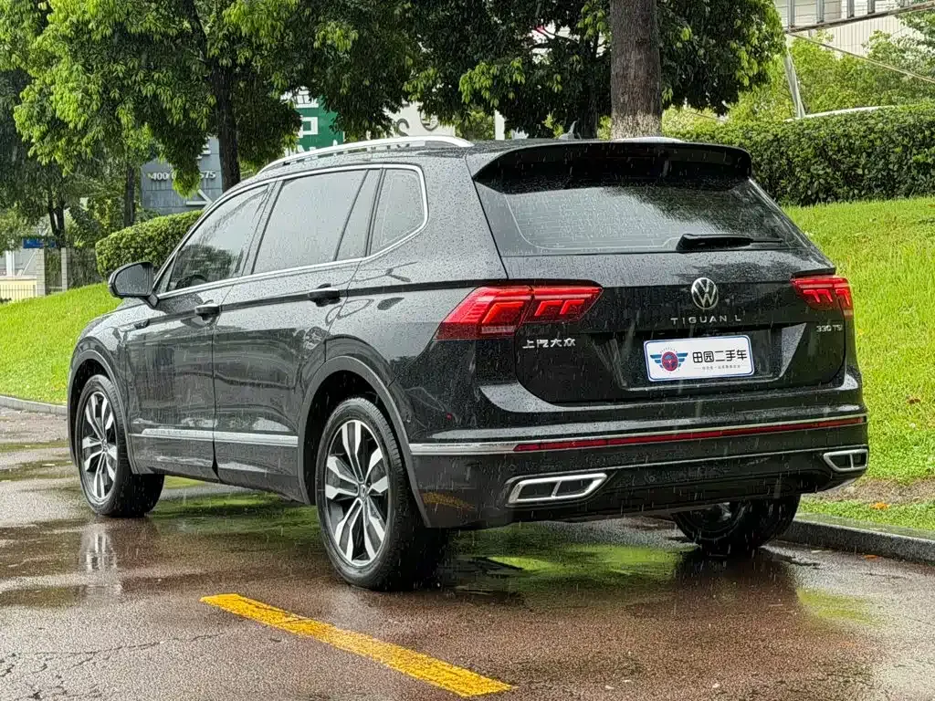 Volkswagen Tiguan L — фото 8